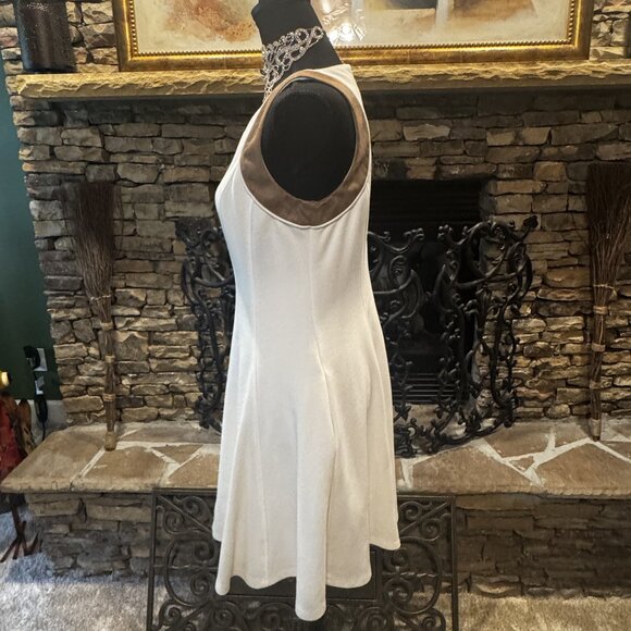 Jessica Simpson Cream Sleeveless Flared Dress w/Pockets and Suede trim Sleeves - Picture 3 of 7